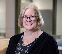 Catherine Noakes_headshot