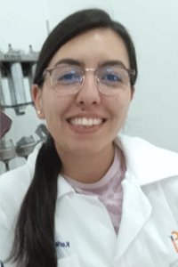 Karla Ortiz in the lab