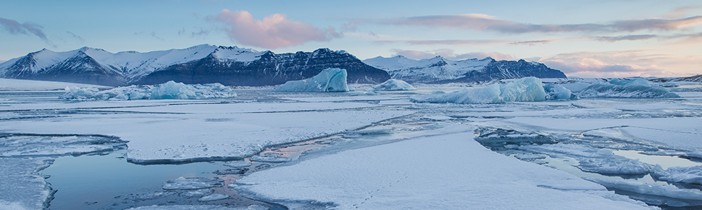 Greenland ice sheet Credit_iStock-989228182 1000x300.jpg