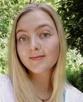 Headshot of Sarah Cottrell.