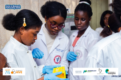 Girls in Biotech participants working in the lab 