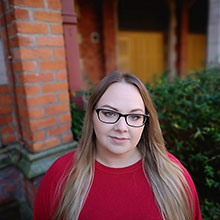 Headshot of Lindsay Broadbent