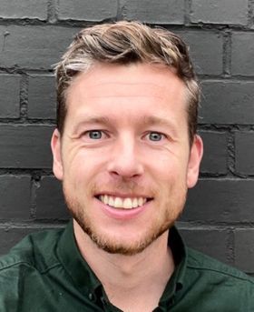 Headshot of Chris Steward.