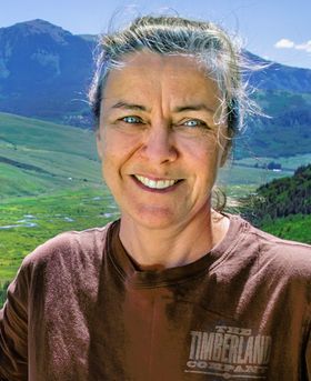 Headshot of Jill Banfield.